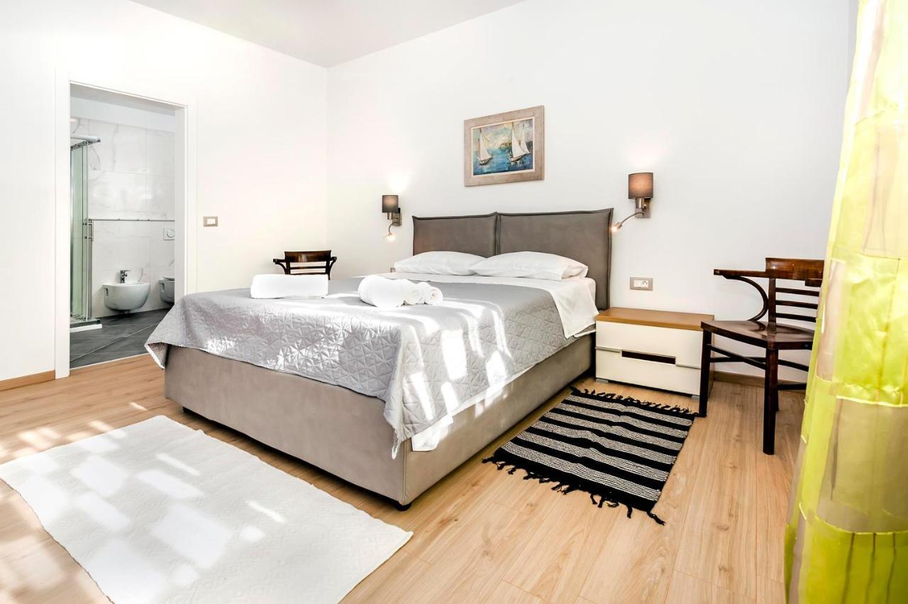 Apartments El Corsaro 로비니 외부 사진