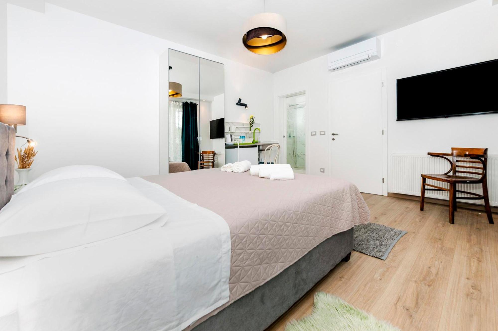 Apartments El Corsaro 로비니 객실 사진
