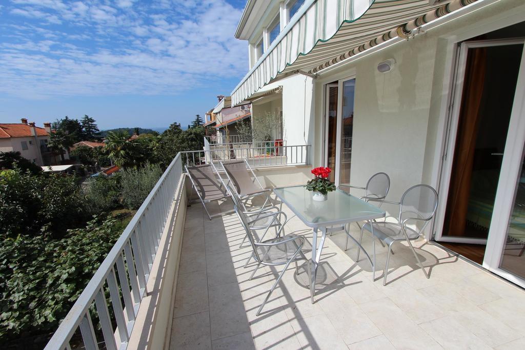Apartments El Corsaro 로비니 객실 사진