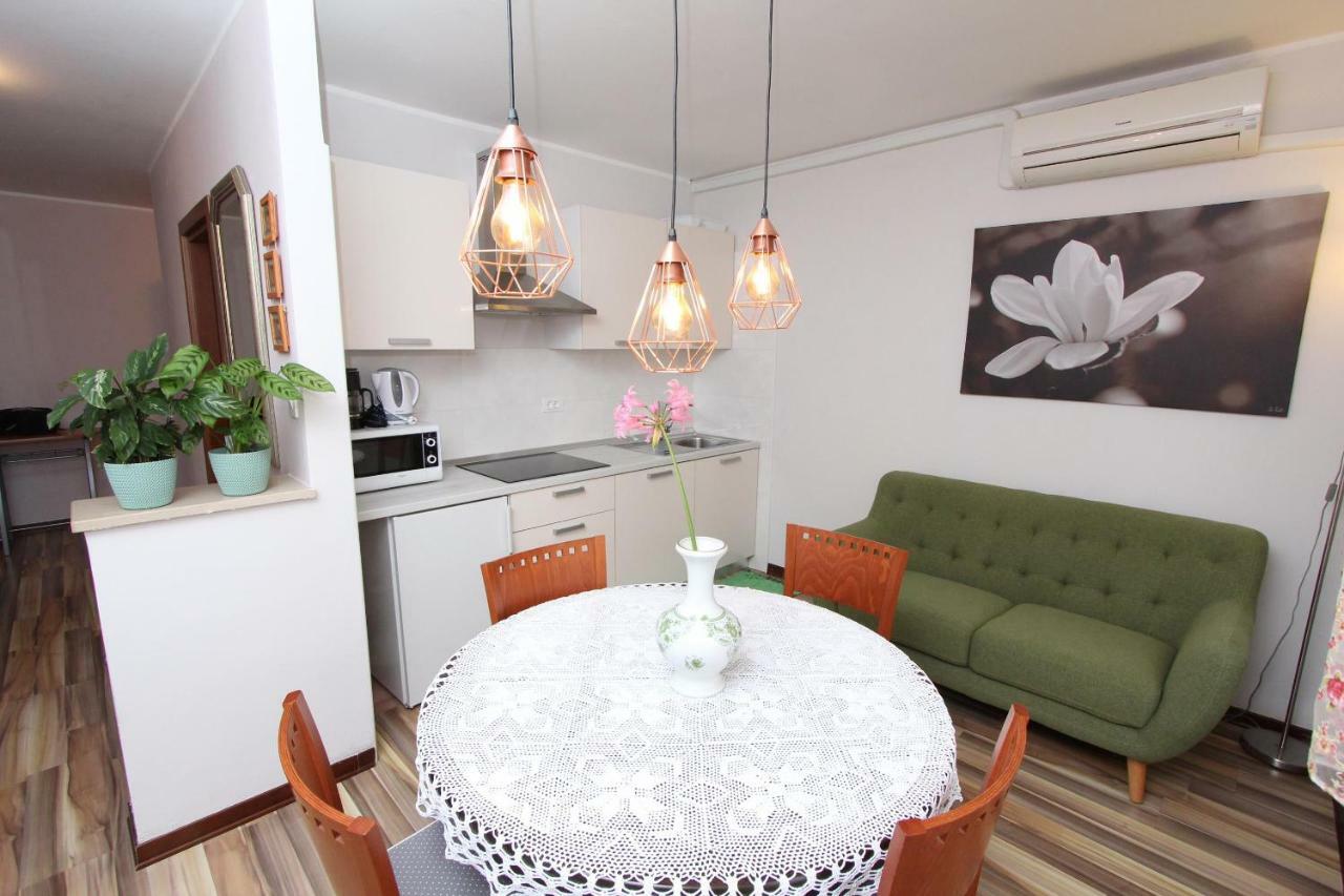 Apartments El Corsaro 로비니 외부 사진